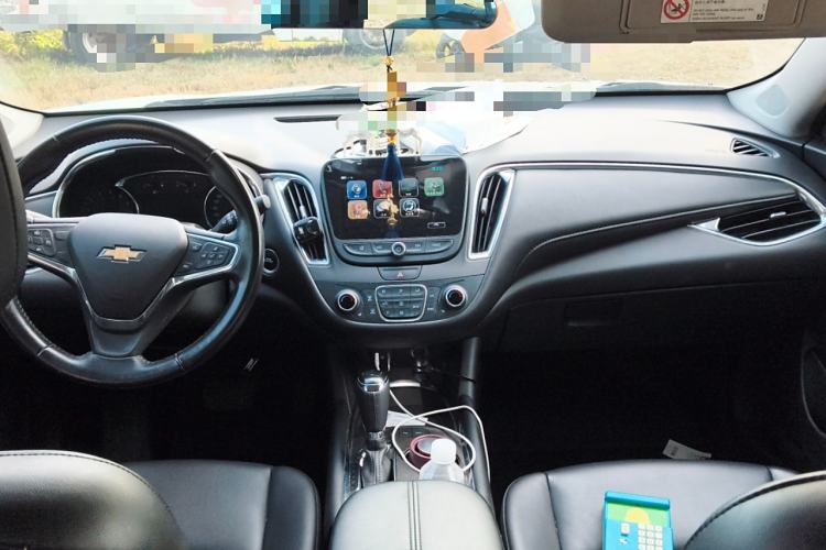 Used Chevrolet Malibu XL 2018 530T Automatic Ruiyi Edition Center Console