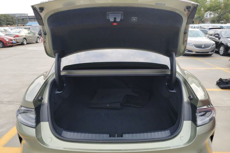 Used Xiaomi Auto SU7 2024 Four-Wheel Drive Ultra-Long Range Advanced Intelligent Driving Max Edition