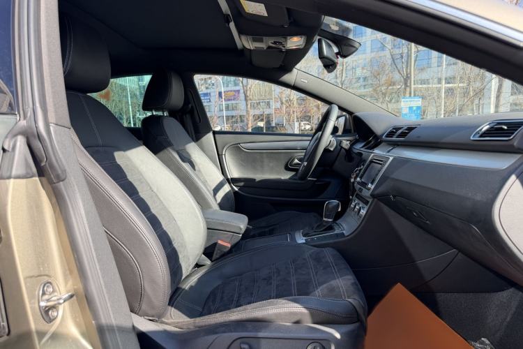 Used Volkswagen FAW-Volkswagen CC 2016 1.8TSI Luxury Model
