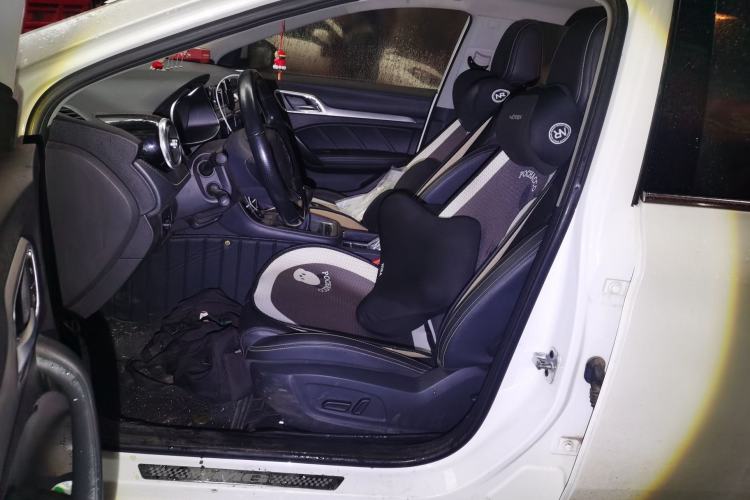 Used MG 6 2017 20T Manual Luxury Smart Connect Version China V Standard