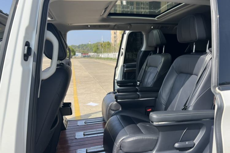 Used GAC Trumpchi M8 2021 Lingxiu Series 390T Deluxe Edition Interior 4