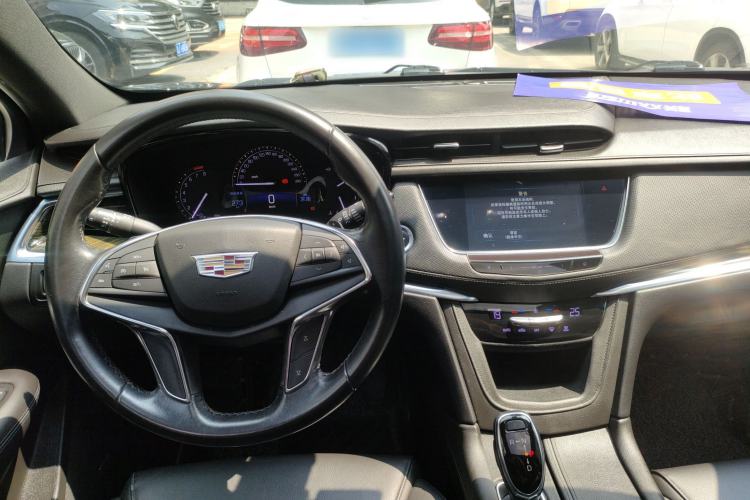 Used Cadillac XT5 2018 25T Tech Model