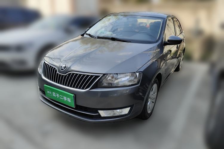 Used Skoda Rapid 2013 1.6L Automatic Smart Selection Model