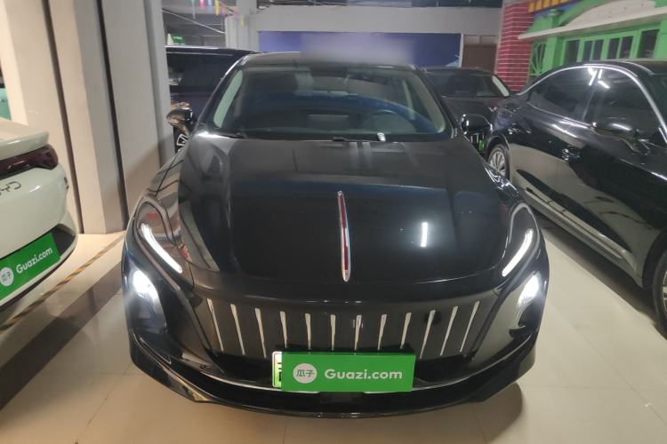 Used Hongqi E-QM5 2022 431 km Charge & Enjoy Edition
