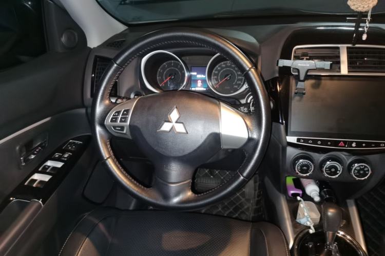 Used Mitsubishi ASX 2016 2.0L CVT Two-Wheel Drive Navigation Edition Steering Wheel