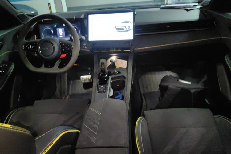 Used Lynk & Co 03 2025 03+ 2.0TD Automatic Performance Package
