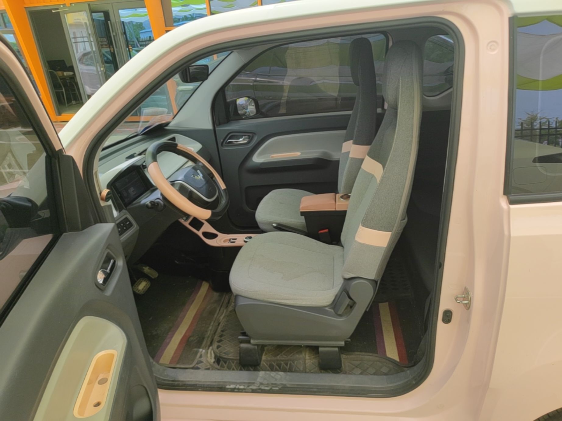 Interior delantero