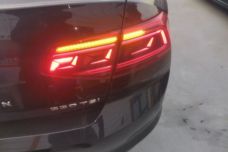 Used Volkswagen Magotan 2020 330TSI DSG Leading Model
