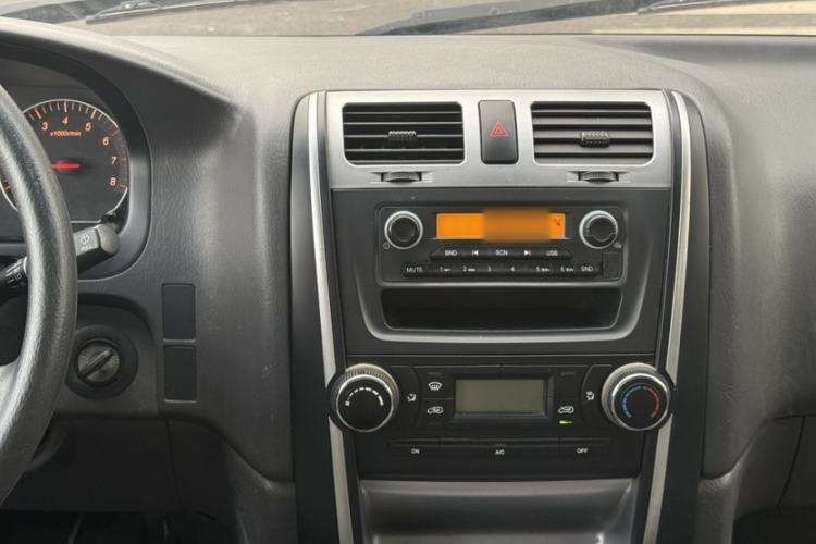 Used Jinbei Express 2020 2.0L Upgraded Version China VI Standard 6-Seater 1TZS