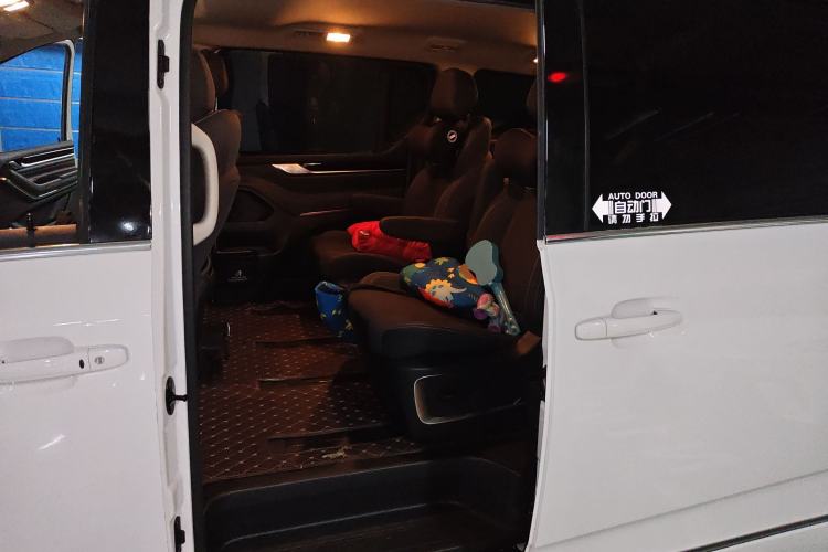 Used SAIC MAXUS G20 2021 PLUS 2.0T Gasoline Automatic Luxury Edition Left Rear Seat