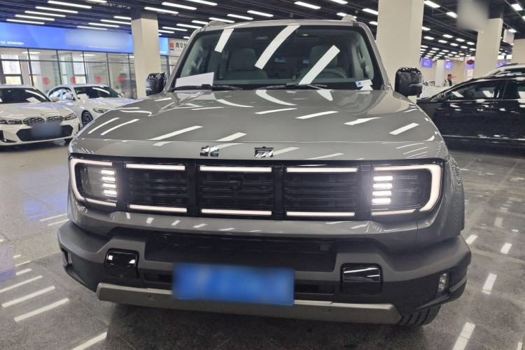 Used BAIC Off-Road BJ40 2024 2.0T All-New Urban Hunter Edition Chivalrous Style Front