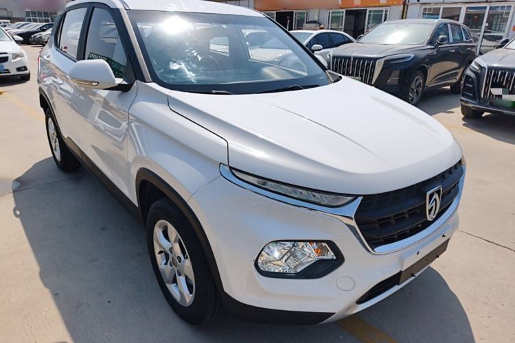 Used Baojun 510 2017 1.5L manual Comfort trim
