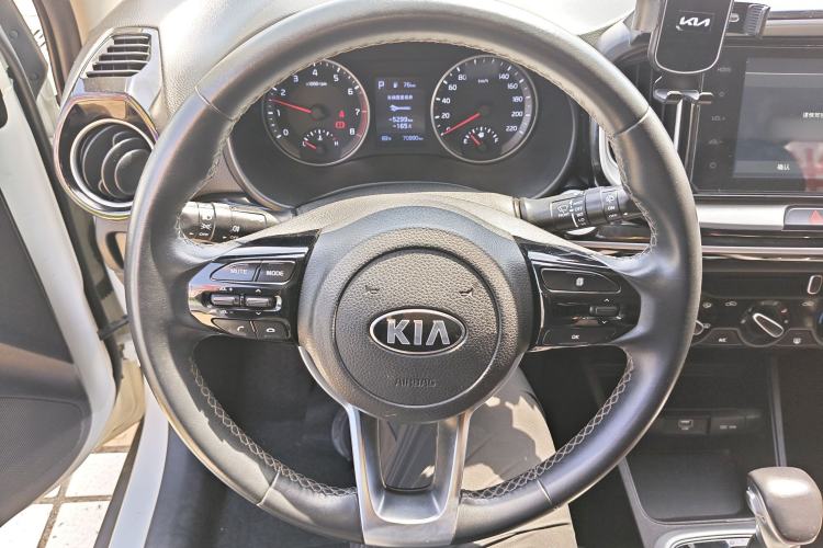 Used Kia kx1 Stonic 2021 1.4L Automatic Fun Edition Steering Wheel