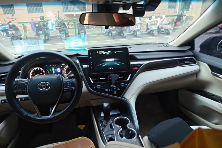 Used Toyota Camry 2021 2.0G Luxury Edition