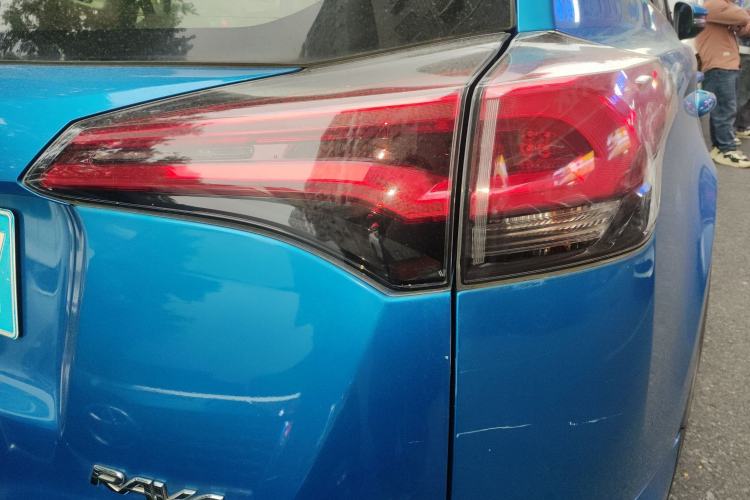 Used Toyota RAV4 2016 2.0L CVT Two-Wheel Drive Urban Edition China V Standard