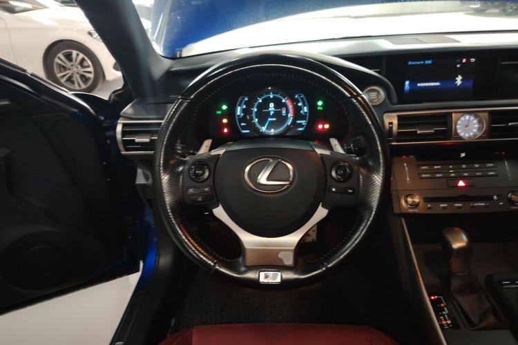 Used Lexus IS 2015 200t F SPORT
