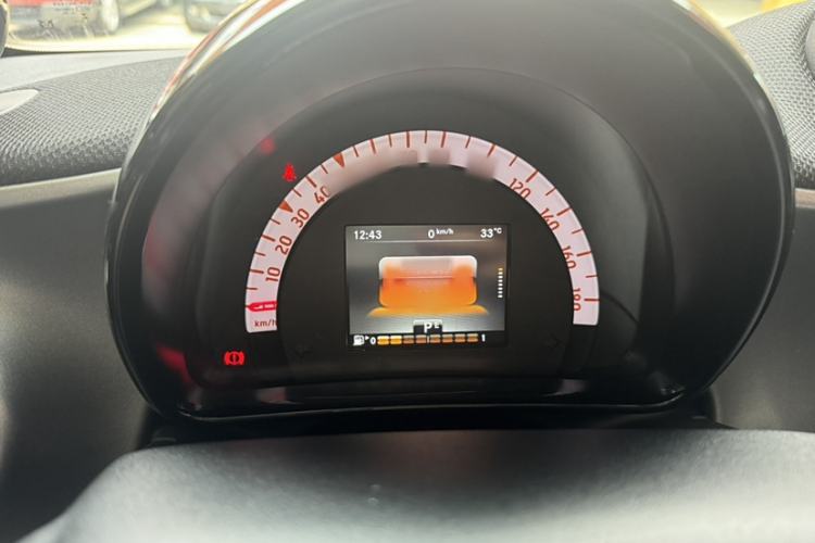 Used smart fortwo 2019 0.9T 66kW Hardtop Pioneer Edition China VI
