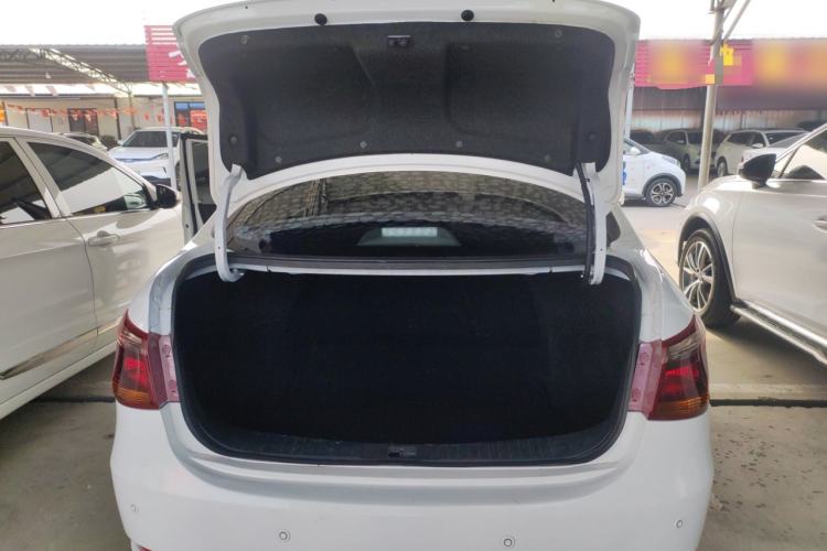 Used Dongfeng Aeolus E70 2023 500 Smart Edition Lithium Iron Phosphate 47.58 kWh Trunk