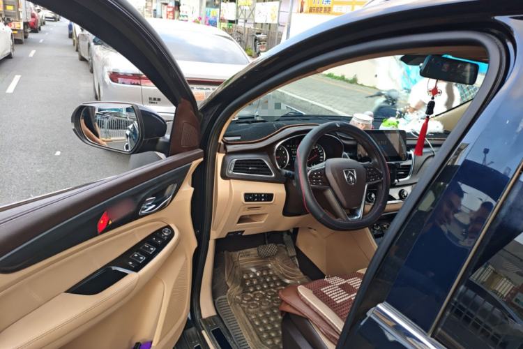 Used Baojun 730 2017 1.8L iAMT Prestige Version 7 Seats