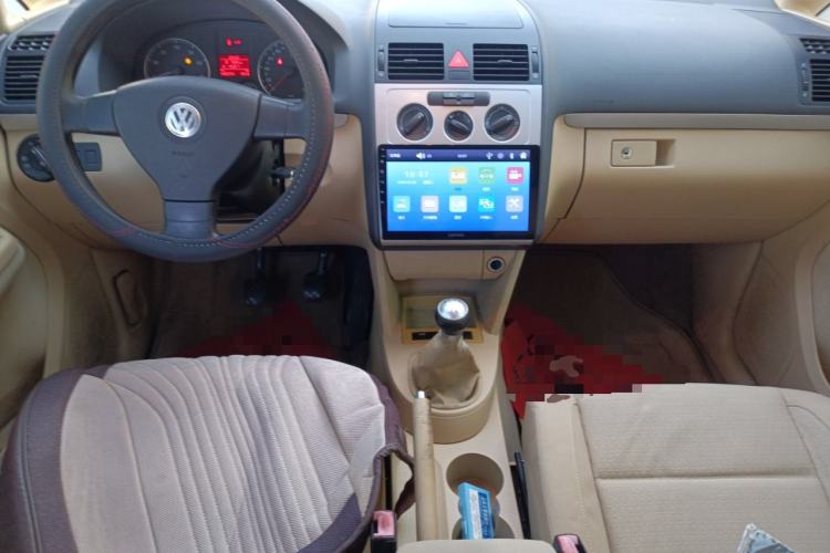 Used Volkswagen Touran 2008 2.0L Smart Edition 5-seat Manual
