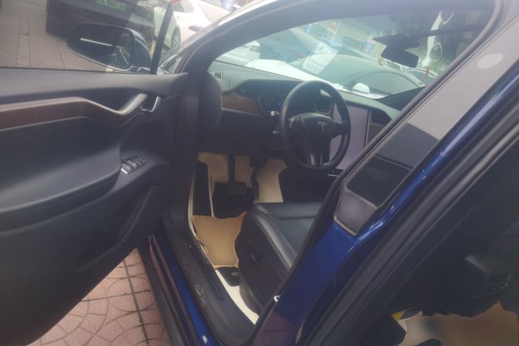 Used Tesla Model X 2019 Long-Range Version Driver Seat