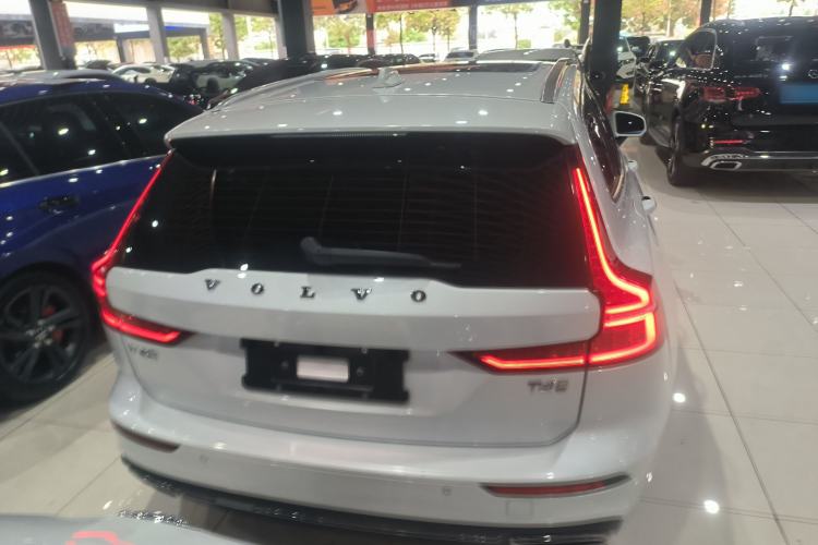 Used Volvo V60 2020 T4 Zhiyi Luxury Edition
