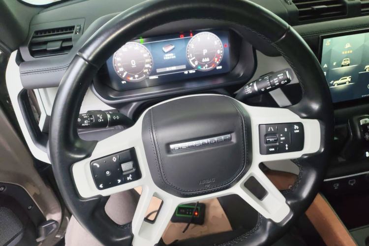 Used Land Rover Defender 2023 110 3.0T P400 X-DYNAMIC HSE Steering Wheel