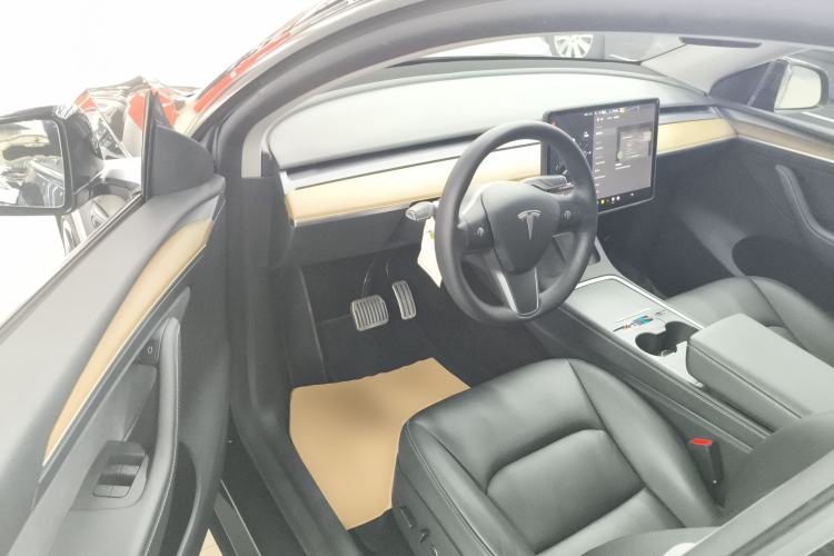 Used Tesla Model Y 2021 Long-Range All-Wheel-Drive Version 3D7