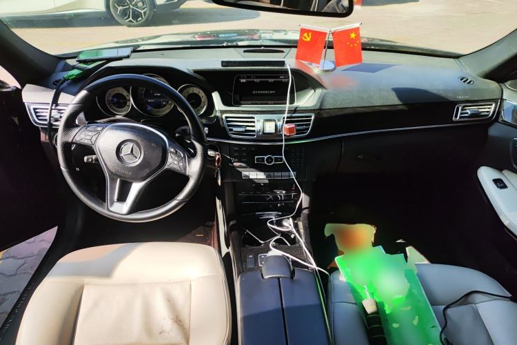 Used Mercedes-Benz E-Class 2014 Restyled E 260 L Sport Edition Center Console