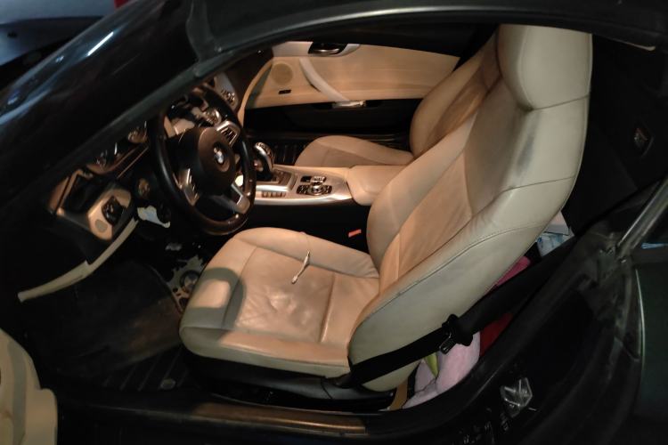 Used BMW Z4 2012 sDrive20i Luxury Model
