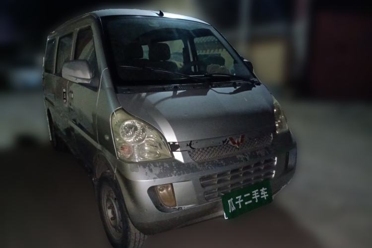 Used Wuling Rongguang 2011 1.2L Base Version
