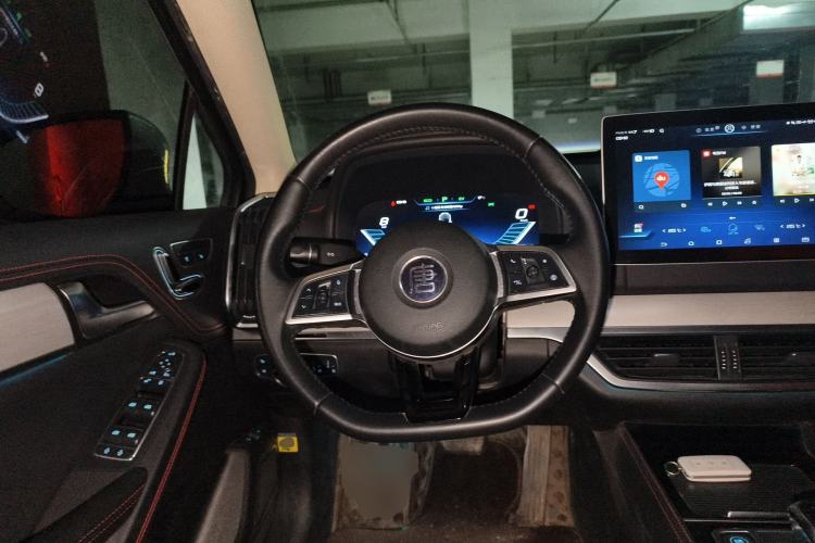 Used BYD Tang New Energy 2018 DM 2.0T All-Wheel Drive Smart Connectivity Luxury Model 7 Seats China V Emission Standard
