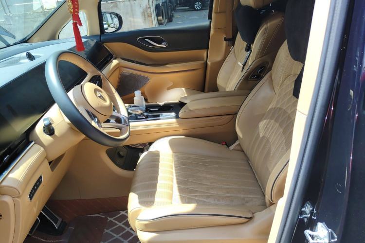 Used VOYAH Dream 2022 Low-Carbon Edition Dream+ Smart Enjoyment Package Left Front Seat