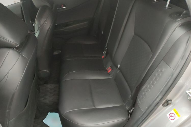 Used Toyota IZOA 2018 2.0L Yichi Edition China V Standard