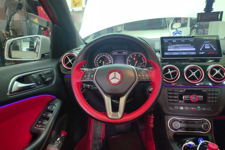 Used Mercedes-Benz B-Class 2012 B 180 Steering Wheel