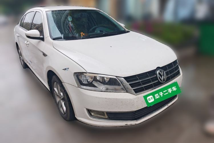Used Volkswagen Lavida 2013 Revised Classic 1.6L Automatic Fashion Edition Front Right 45 Deg