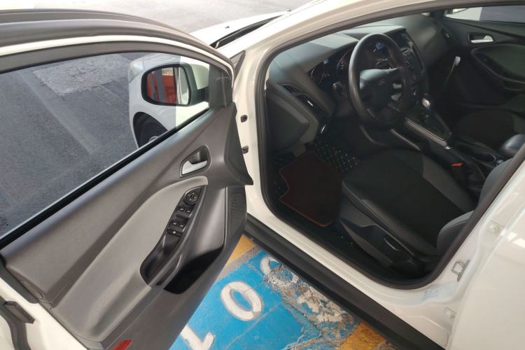 Used Ford Focus 2012 Hatchback 1.6L Automatic Comfort Model