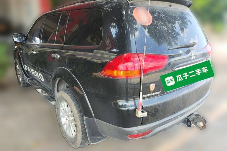 Used Mitsubishi Pajero Sport 2011 3.0L Luxury Navigation Edition Rear Left 45 Deg