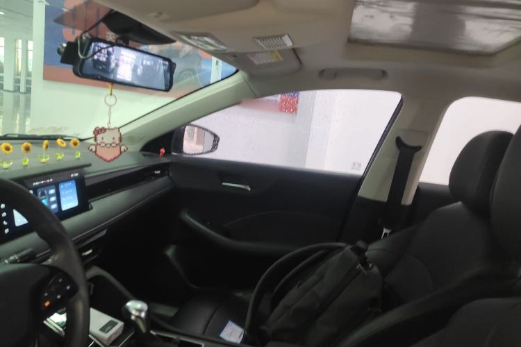 Used Roewe i5 2023 1.5L CVT Luxury Edition