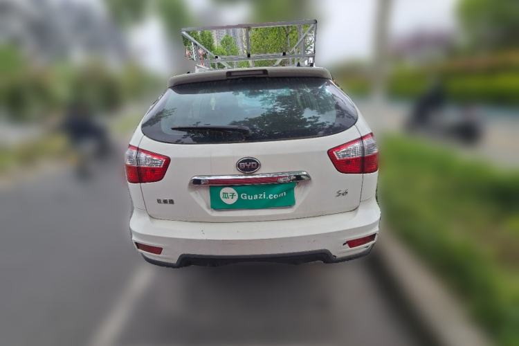 Used BYD S6 2014 2.0L Manual Luxury 5-Seater Rear