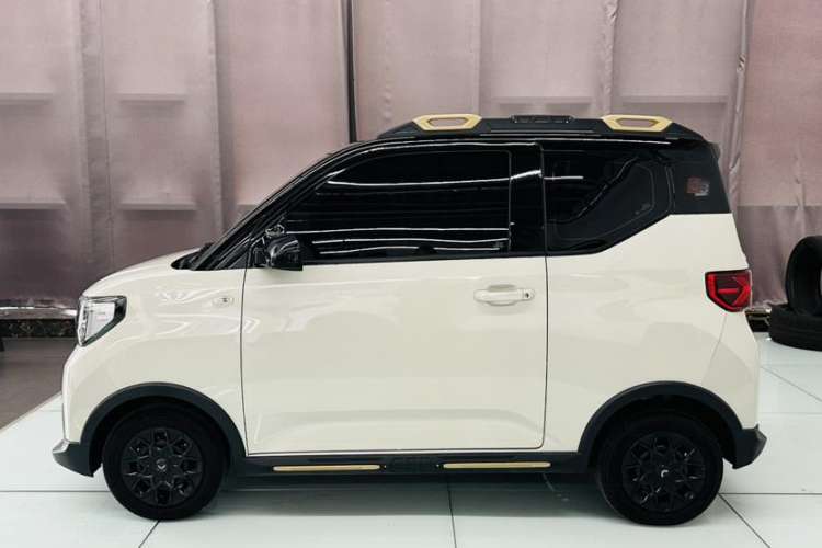 Used Wuling Hongguang MINIEV 2022 GAMEBOY 200km Gaming Edition with Lithium Iron Phosphate
