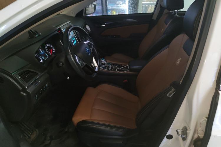 Used BYD Qin New Energy 2017 1.5T Luxury Model Left Front Seat