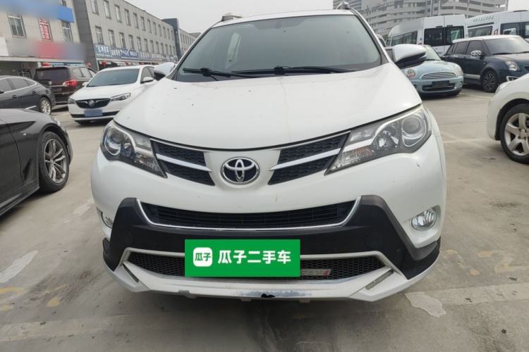 Used Toyota RAV4 2015 2.0L CVT Two-Wheel Drive Fashion Edition