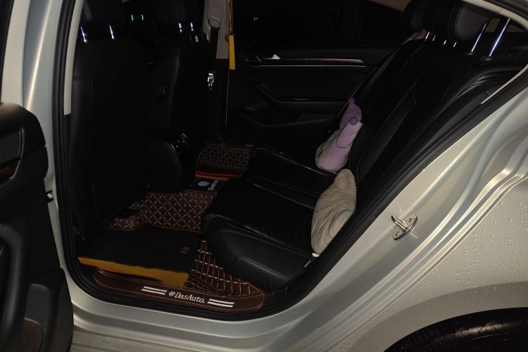 Used Volkswagen Magotan 2018 Facelift 330TSI DSG Luxury Model
