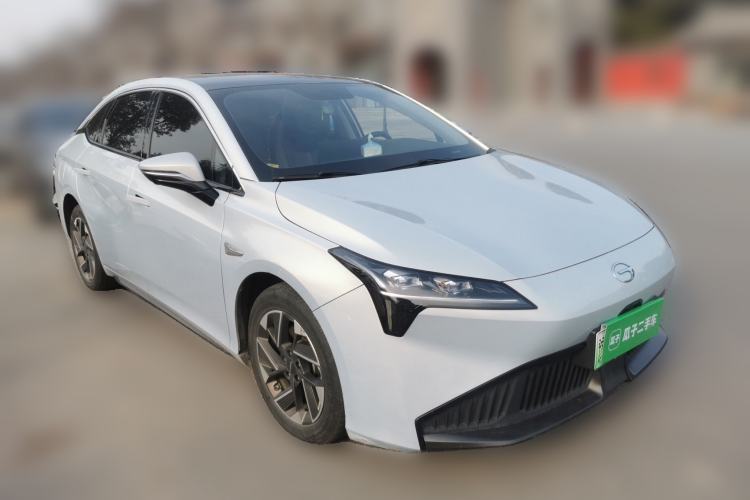 Used AION S Plus 2021 80 Ultra-Long Range Edition Front Right 45 Deg