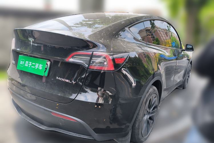 Used Tesla Model Y 2024 Long-Range All-Wheel-Drive Version Rear Right 45 Deg