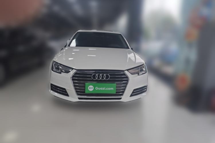 Used Audi A4L 2018 30th Anniversary Edition 30 TFSI Ambition Model
