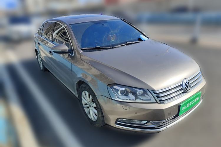 Used Volkswagen Magotan 2016 1.8TSI Smart Enjoyment Leading Model Front Right 45 Deg