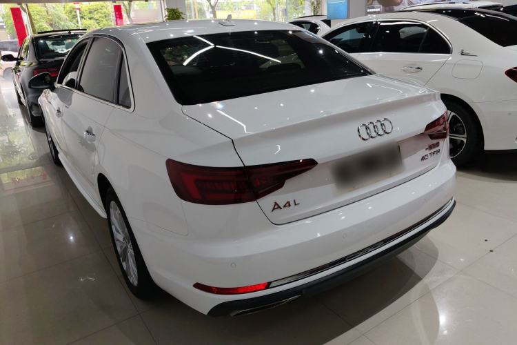 Used Audi A4L 2018 30th Anniversary Edition 40 TFSI Trendy Model Exterior 2