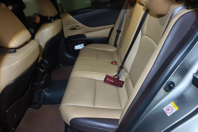 Used Lexus ES 2018 300h Premier Edition China VI Standard
